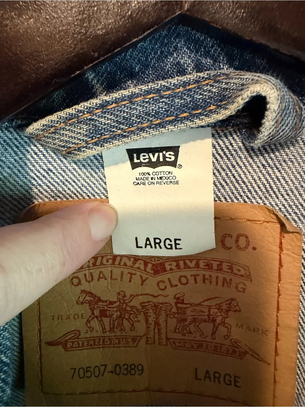 Vintage Levi’s 70507-0389 Denim Trucker Jacket Men’s L 90s Y2K
